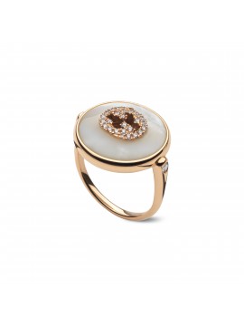 GUCCI INTERLOCKING RING IN 18 KT ROSE GOLD WITH WHITE DIAMONDS AND MOTHER OF PEARL